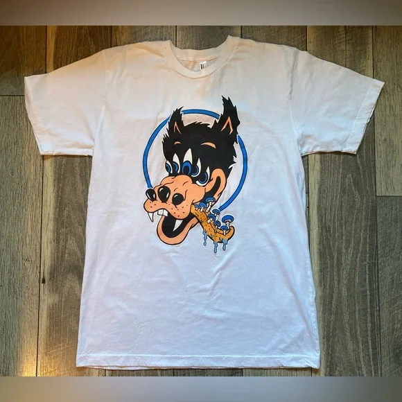 Jerry’s Wolf Tripping on Shrooms Large American Apparel T-shirt size Large - Picture 1 of 8
